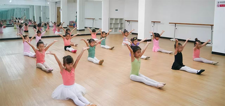 萬(wàn)寧市文化館2025年少兒、成人公益課堂培訓(xùn)班招生